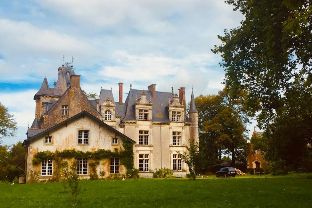 Cottage Du Chateau Erbree Exterior photo
